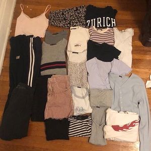 ✨Brandy Melville✨collection (open to trades)